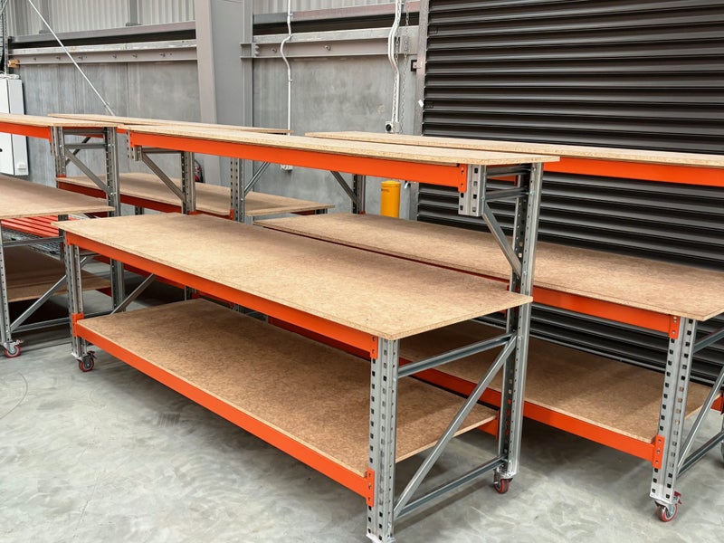 Custom Work Bench Pallet Racking / Packing Bench Carousel 2