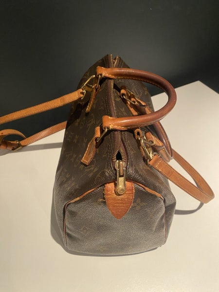 Louis Vuitton Speedy Handbag 2562931720589058111