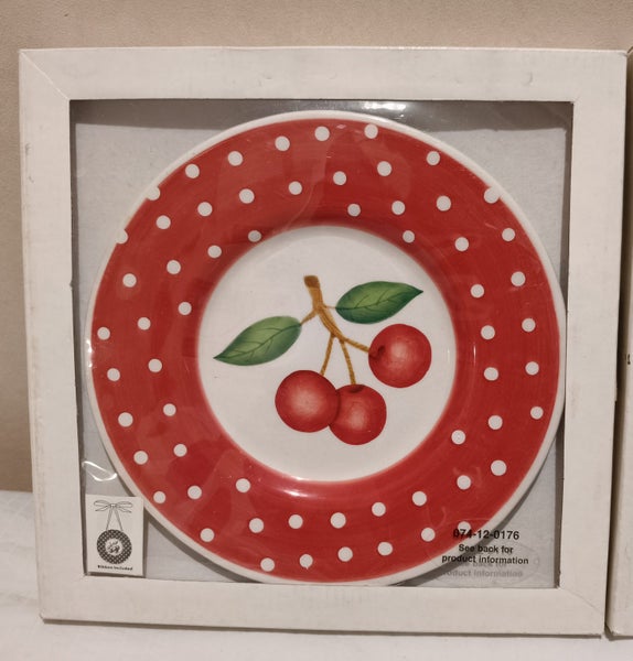 Decorative Cherry Plates Set Carousel 2