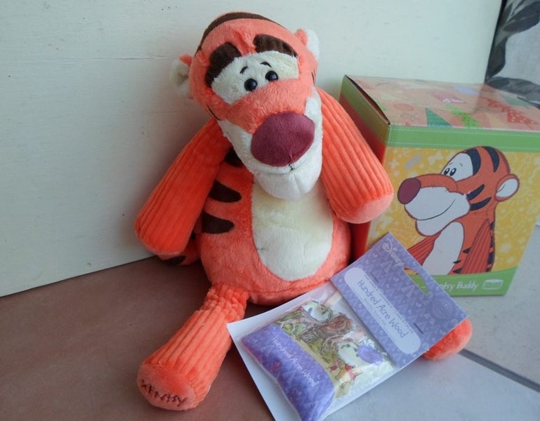 Scentsy Disney Buddy Tigger with scent pac, brand new **last one** Carousel 2