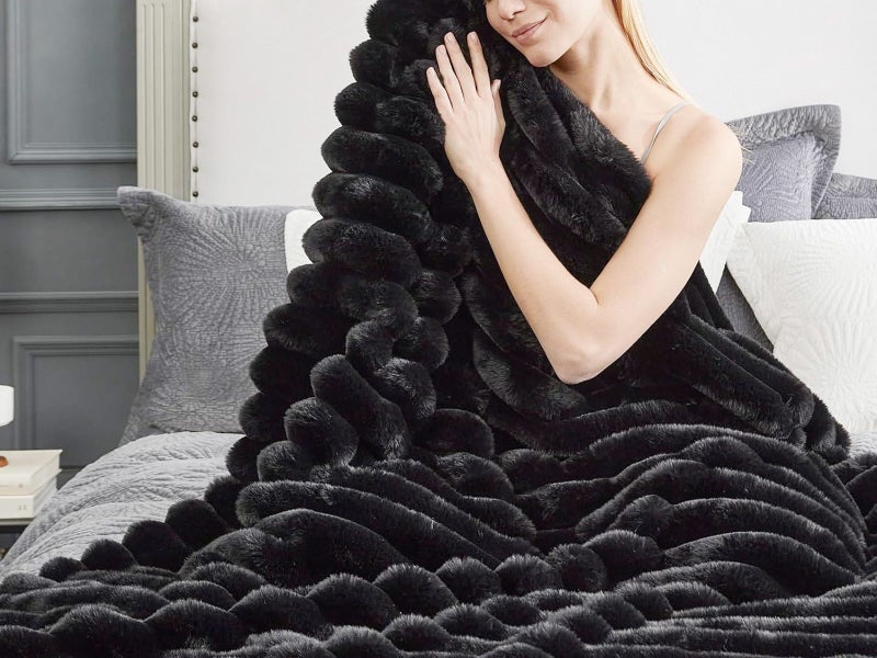 Throw Blanket Couch Fuzzy Soft Plush Blanket Bedroom Bedding Blanket Grey L Carousel 5