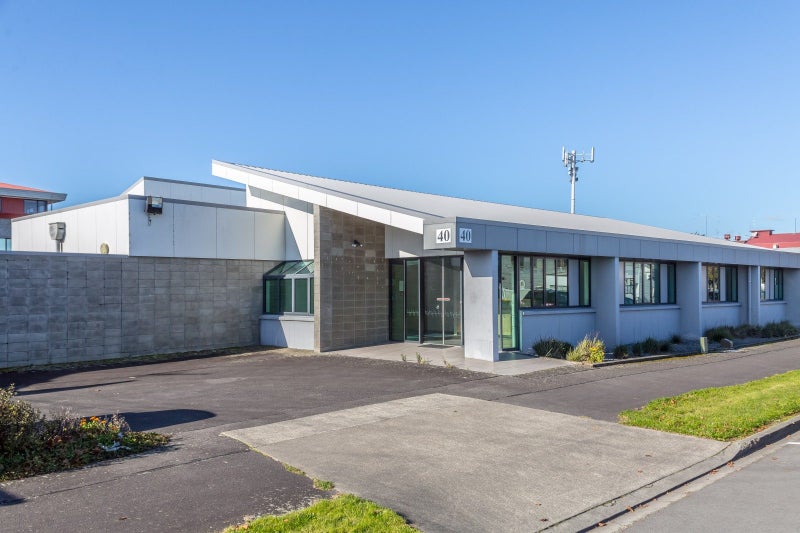 Image 1 of 20