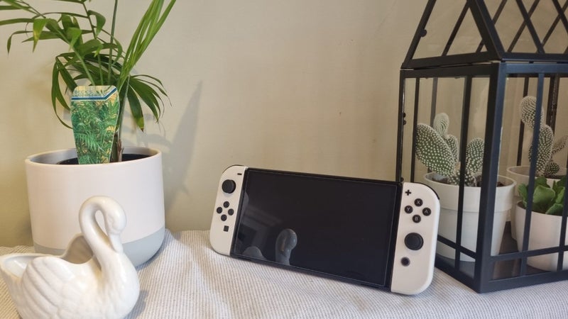 Nintendo Switch OLED Bundle (as new)62967361209859112