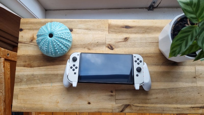Nintendo Switch OLED Bundle (as new) Carousel 2