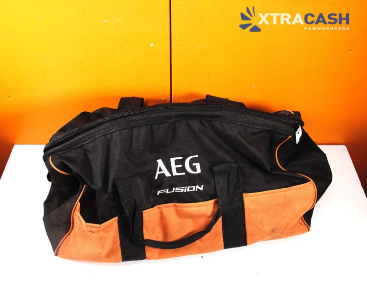 AEG Large Tool Bag Carousel 1