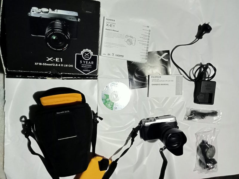 Fujifilm X-E1 digital camera + 18-55mm Lens – Full Kit, Great Condition!62865823245826111