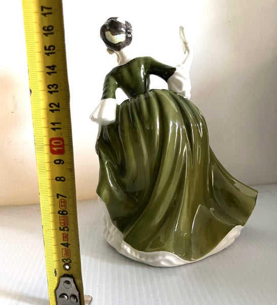 Doulton Lady Simone figurine.62863238076674112