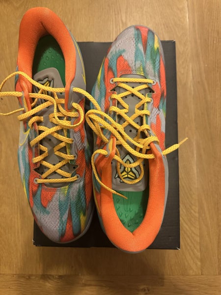 Kobe VIII Venice Beach Carousel 4