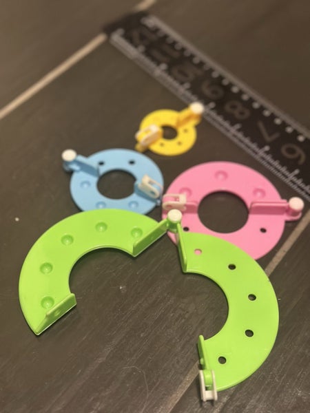 Pom Pom makers Carousel 2