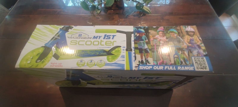 MADD GEAR - My first scooter - Still in box Carousel 1
