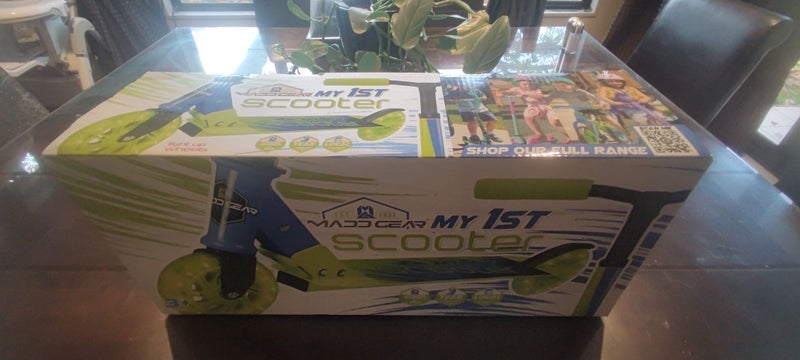 MADD GEAR - My first scooter - Still in box Carousel 2