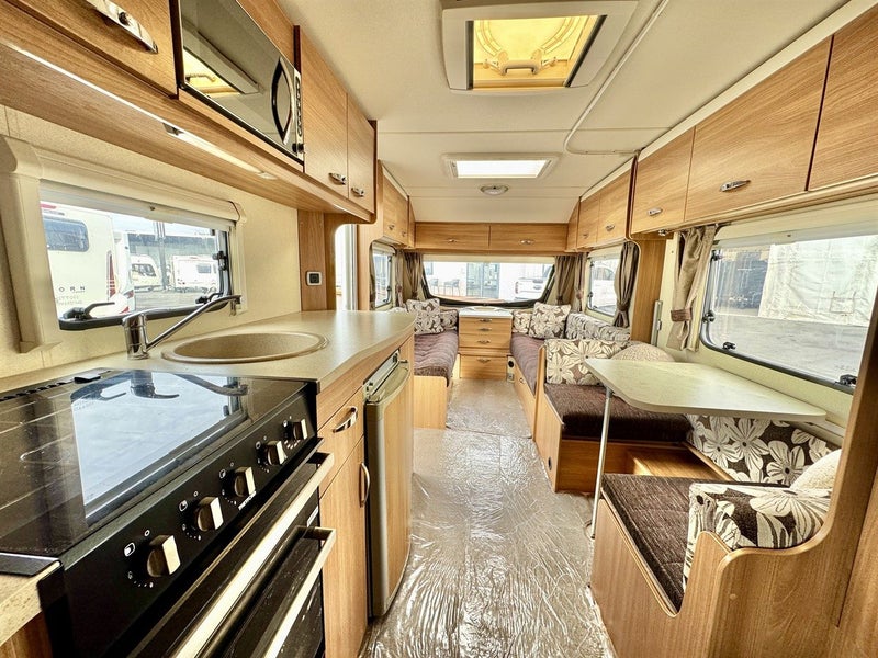 2012 Sprite Quattro 6 Berth Fixed Bed Dinette/B...62867852904577112