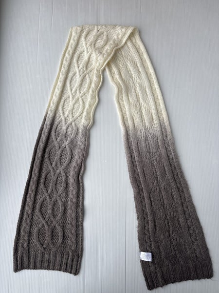 $1 RES: NO LABEL Ombré Cable Scarf Carousel 3