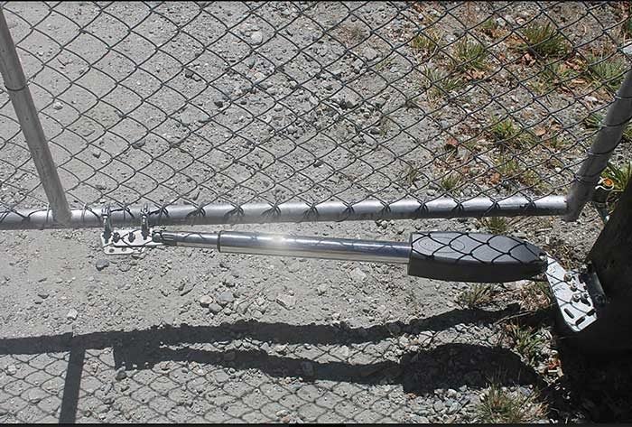 Single Swing Gate Opener Solar Powered Carousel 12