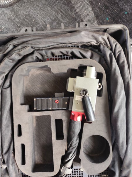 Suitcase Pulse Laser Cleaning Machine and Tools62966410427907112