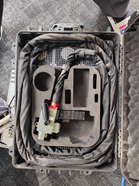 Suitcase Pulse Laser Cleaning Machine and Tools62966410427907111