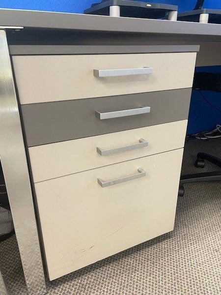 Desk Drawers x 4 Carousel 6