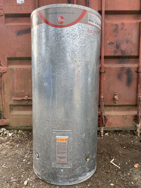 RHEEM LP 180 LTRS 2016 Carousel 1