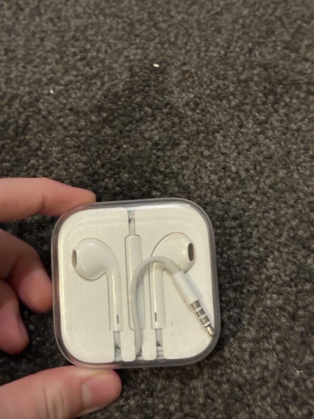 Wired Apple ear buds 3.5 mm jack Carousel 1