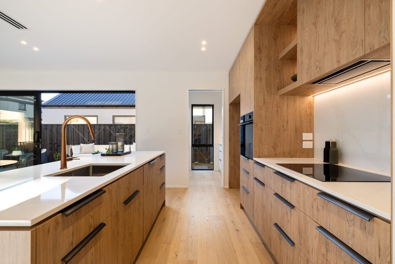 Striking Cedar Masterpiece!62863286267011112