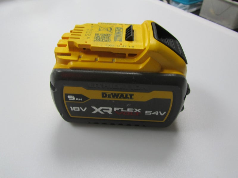 Dewalt 18v Flex Volt 54v Battery Carousel 2