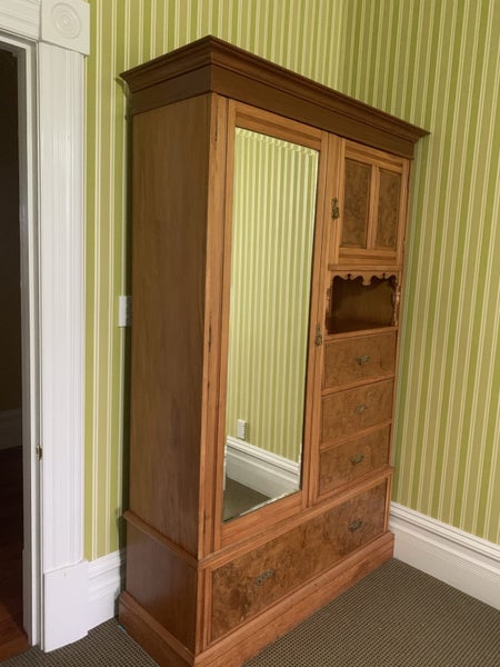 Wardrobe62863860827011111