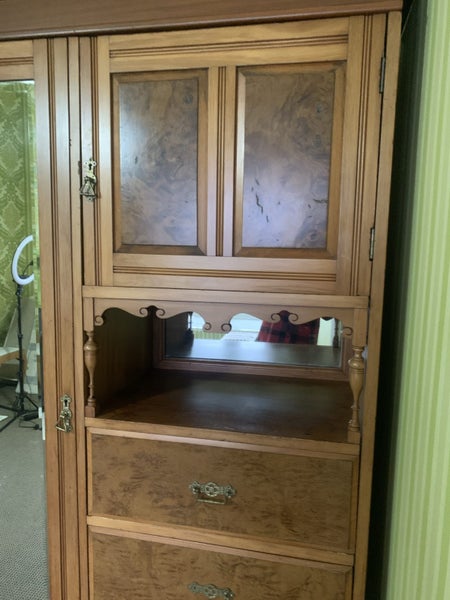 Wardrobe62863860827011114