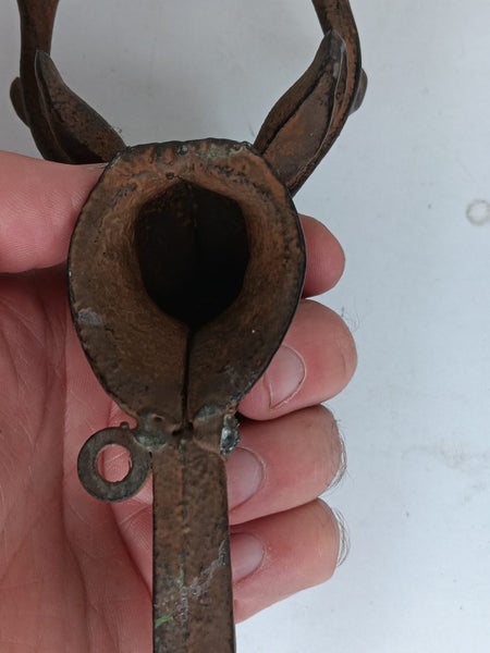 2 x Cast Iron Deer Coat Hooks Carousel 6