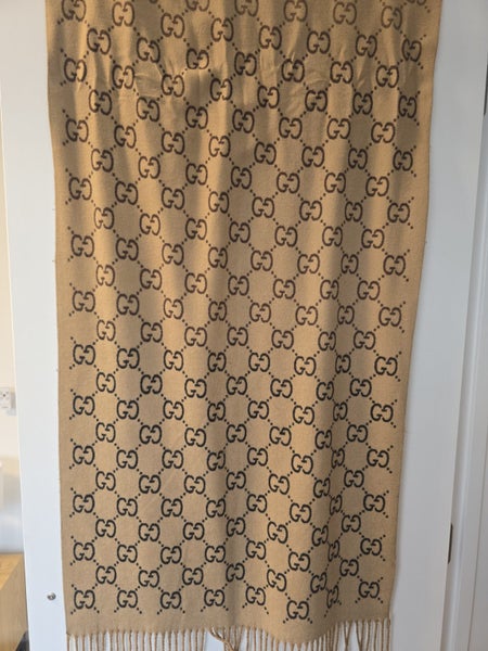 Luxury Soft Scarf - GUCCI label Carousel 6
