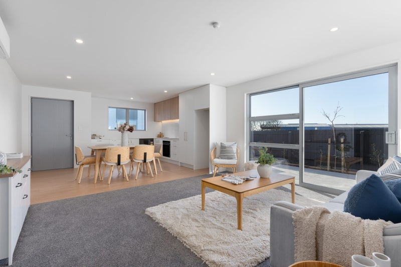Smart, Stylish, Spacious Living62865838030211112