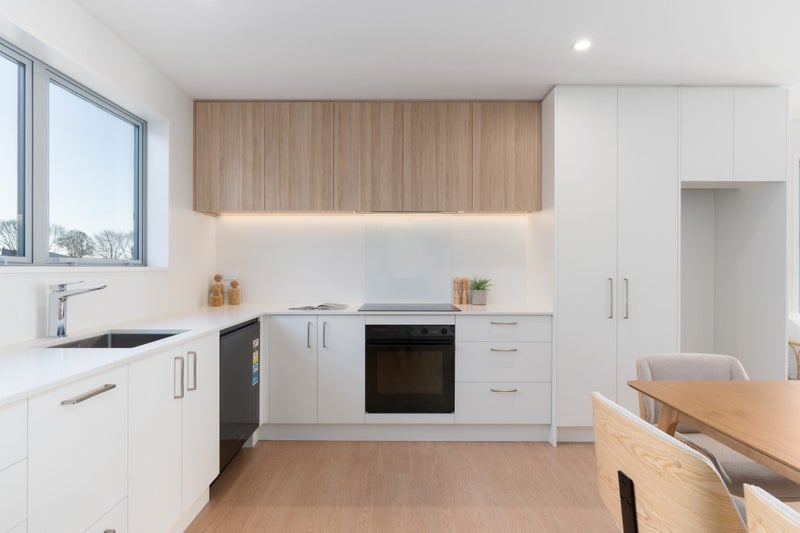 Smart, Stylish, Spacious Living62865838030211113