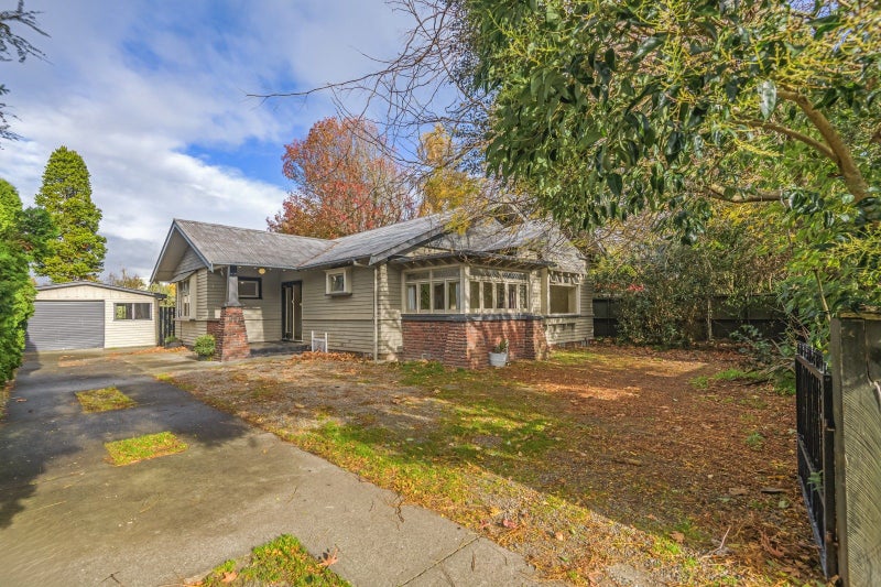 Image 1 of 20