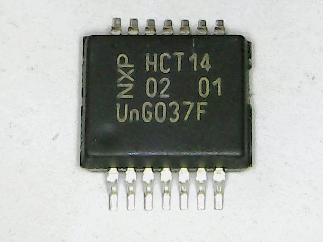 74HCT14 Hex Schmitt Trigger Carousel 1