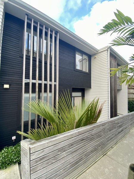 Image 1 of 11