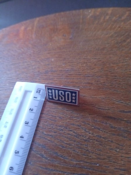 American USO Pin Carousel 3