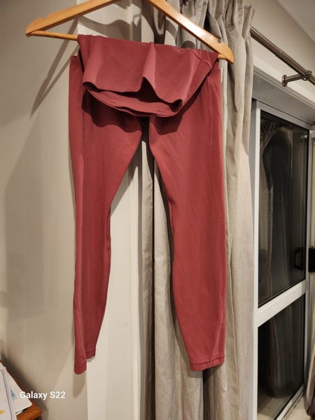 Lululemon tights lightly used Sz10 Lulu6 Carousel 3