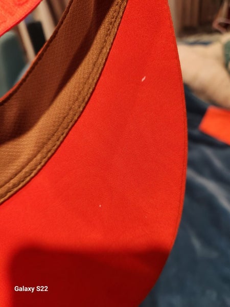Lululemon visor BNWOT small white marks Carousel 4