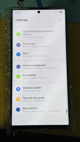 Samsung Galaxy S22 Ultra – 12GB RAM / 512GB Storage Carousel 2