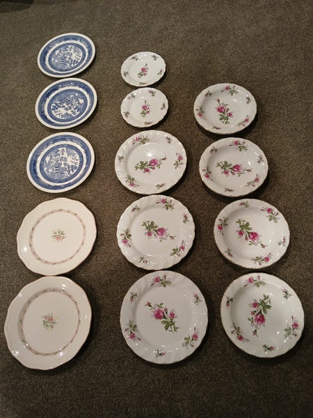 Dining Plates Carousel 1