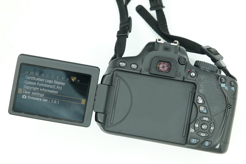 $1 Reserve Canon EOS 650D camera body Carousel 5