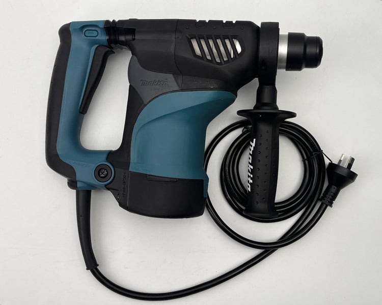 Makita 28mm Rotary Hammer HR2811F - Near New in case Carousel 2