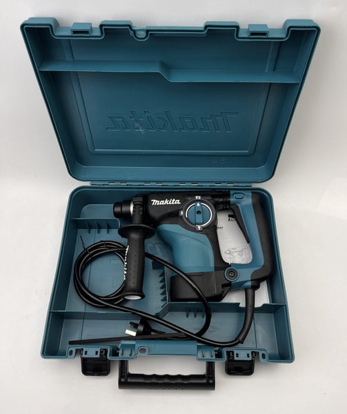 Makita 28mm Rotary Hammer HR2811F - Near New in case Carousel 4