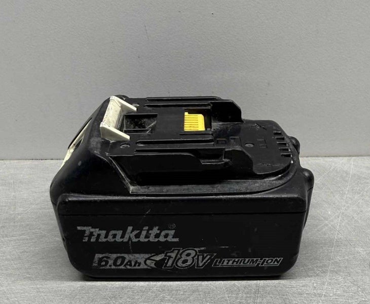 Makita BL1860B 18V 6.0Ah Battery - **$1 Reserve!** Carousel 1