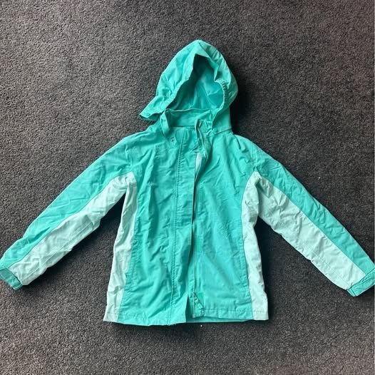 3 in 1 waterproof jacket size 9-10 years62863847786371114