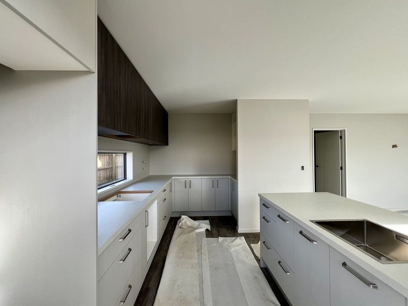 Image 2 of 12