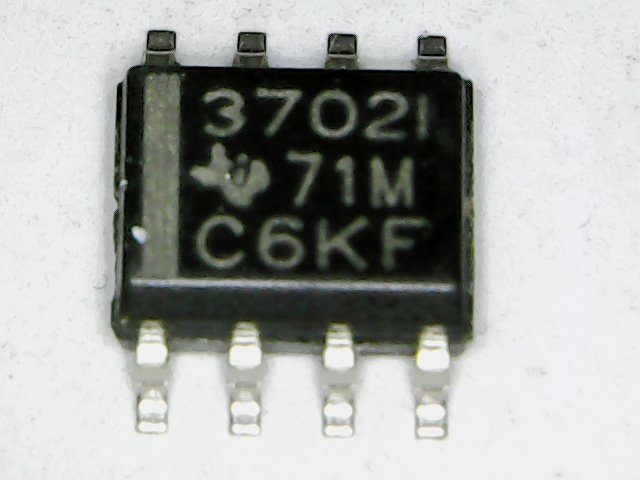 TLC3702 Voltage Comparator Carousel 1