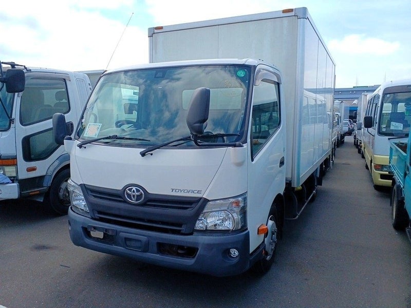 2018 Toyota Dyna 300 Box Body Taillift 3YR WARR...62866854699651111