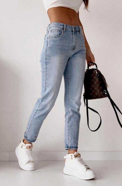 Arina Mom Jeans (NWT)62863867034114111