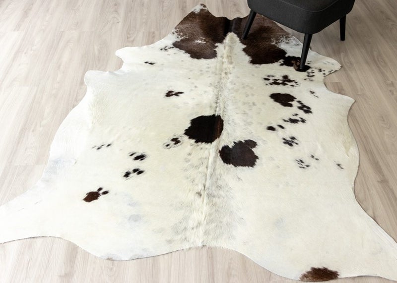 Premium Cowhide Rug (Size: 220 x 180 CM) Carousel 2