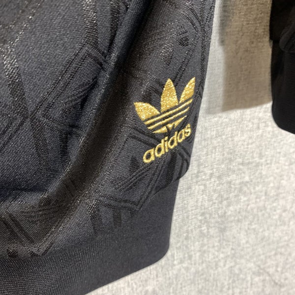 Adidas sweater Carousel 2